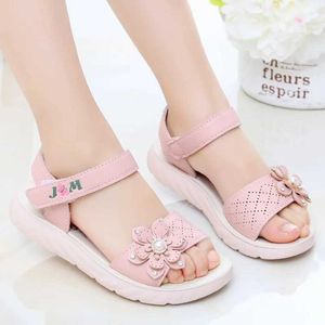 Sandalen Girls Sandalen 2023 Zomer Kinderschoenen Soft Sole Anti Slip Childrens Flower Pearl Beach Shoes Fashion Princess Sandals D240515