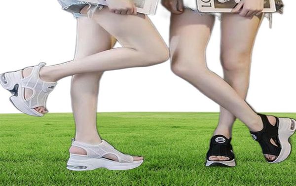 Sandalias Altura Aumento de los deportes de plantilla para mujeres 2022 Moda de verano Estilo romano Plataforma Sandalias de Internet Sandals3090747