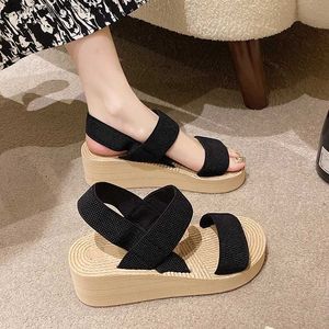 Sandalen HomeProduct Centermini Glijdende Wedge Sandalsummer Lichtgewicht SandalsSolid Color Dikke Sole Damesschoenen Q240419