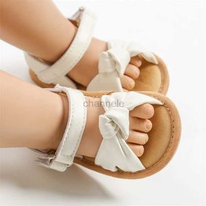 Sandalen Baby Baby Meisje Sandalen Zomer Outdoor Casual Strand Schoenen PU Leer Pasgeboren Peuter Prewalker Zachte Zool Schoenen 24329