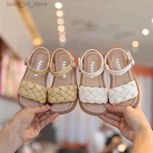 Sandales Kids Summer Toddler Flats Little Girls Fashion Beach Sandales Princesse Robe Party Weave Soft Sole Baby Toddler Shoes T240415