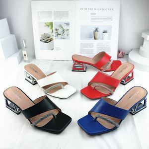 Sandalen KM-Roya 2023 Zomer Women Slippers Clear High Heels Bling Rhinestone Mules Shoes Red Blue Gladiator Ladies Sandaalglaasjes