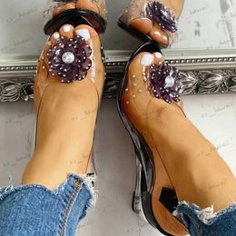 Sandalen Grote Maat Vrouwelijke Sandalen Zomer Nieuwe Strass Sleehak Zoete Bloemen Transparant Waterdicht Vrije tijd Dames Jelly Schoenen T240302