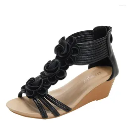 Sandales en cuir chaussures pour femmes Vintage tissé perles PU pantoufles couverture talon romain TPR semelle grande taille talons hauts compensées BM030