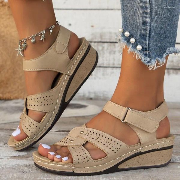 Sandalias Light Women's Cuñas Summer Cross Strap Med Tacones Mujer Plataforma antideslizante Zapatos romanos Sandalias De Mujer