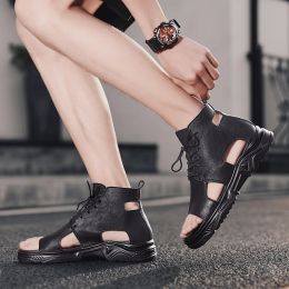 Sandals de luxe de luxe Designer High Top Summer Sandales Sandales en cuir véritable en cuir blanc noir British British Men Boots Boots Sneakers