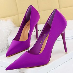 Sandales De Luxe Femmes Élégantes 75cm 105cm Talons Hauts Scarpins Escarpins En Soie Dame Vert Violet Fétiche De Mariage De Mariée Talons Bas Satin Chaussures J230428