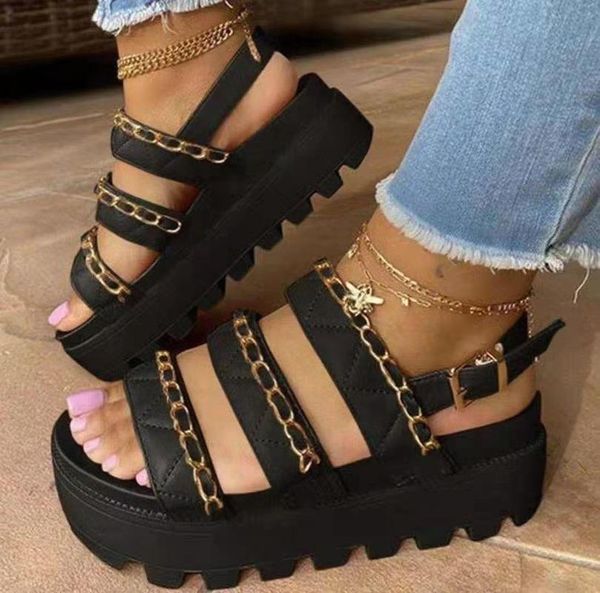 Sandalias de lujo a la moda para Mujer, cuñas de plataforma, gladiador, cuero de microfibra, cadena de Metal, decoración de playa, zapatos informales, Sandalias para Mujer