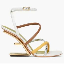 Sandalen luxe Amerikaanse designer schoenen Slipper zomermerk Desinger Pu Leather Women S Sandaal Casual Slides Outdoor Vrouw Flip Flops 230328