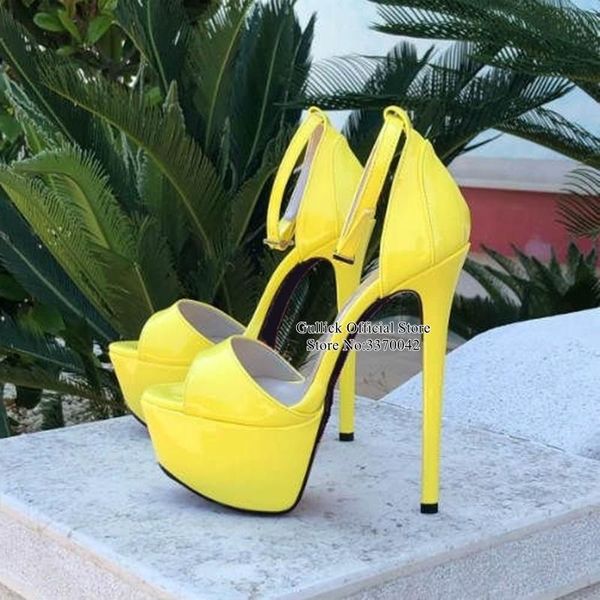 Sandales de luxe en cuir verni jaune, chaussures à talons aiguilles, bout ouvert, bride à la cheville, plate-forme haute, escarpins découpés pour femmes