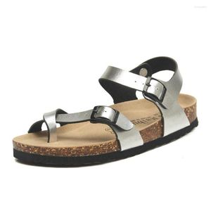 Sandalen Mannelijke Mode Kurk 2023 Mannen Casual Zomer Strand Gladiator Gesp Flats Schoenen Antislip Wit Bruin Zwart zilver