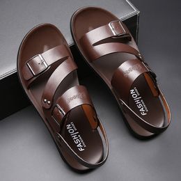 Sandalen Men Solid Color Leather Mens Zomerschoenen Casual Comfortabel Open teen Flat Soft Beach Footwear Man 230410