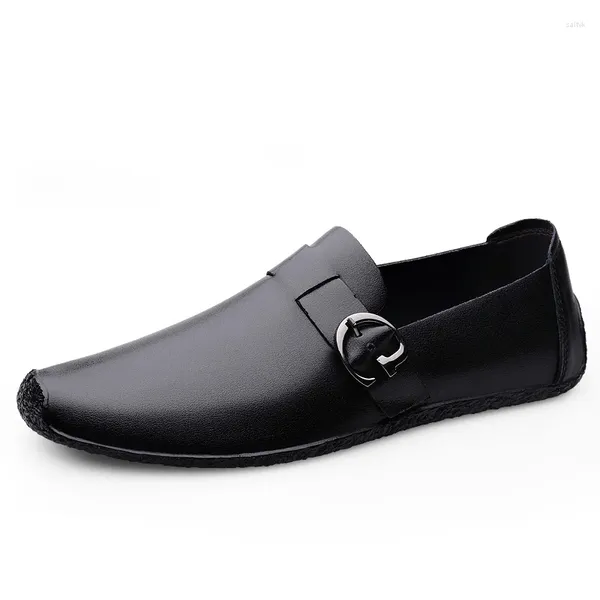 Sandalias para hombre Zapatos casuales de cuero Verano Masculino Acogedor Pisos huecos Zapatillas suaves antideslizantes Transpirable Elegante Sandaly Conducción