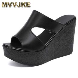 Sandales MVVJKE 11 cm talon haut sandales compensées pour femmes 2021 été nouvelle plate-forme mode chaussures rouge noir blanc grande taille sandales Z0224