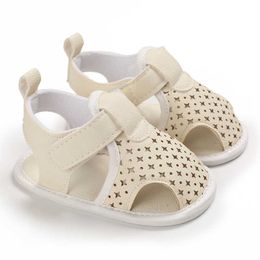 Sandales Nouveaux 0-18 mois pour enfants NOUVELLES BORD BORDS Summer Soft Crib Shoes First Walker Sandals non glissés Soft Sole Z0331