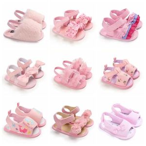 Sandales Nouveau bébé été confortable et respirant Sandales de plage adaptées aux bébés âgés de 0 à 18 mois chaussures de marche couleur D240515