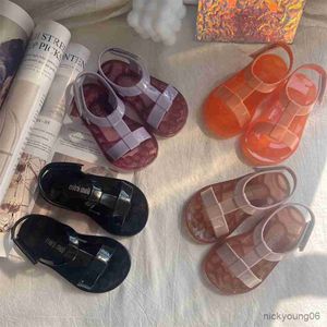 Sandalen Nieuwe mode zomer Kinderschoenen Solid Color Sandals Casual Boys and Girls Non-Slip Jelly Shoes R230529