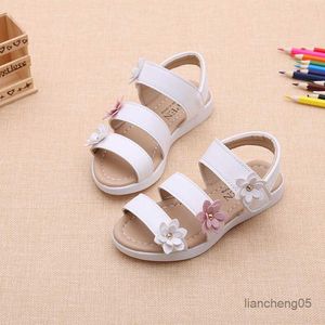 Sandales Nouvelles Filles Sandales Fleurs Doux Doux Mode Mignon Haute Qualité Chaussures De Plage Enfants D'été Floral Princesse Enfants Sandales Anniversaire