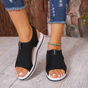 Sandalen Nieuwe Mesh Tablet Sport Damesmode Lichtgewicht Schoenen Strand Casual Maat 43 Jer Zapatos H240328HP03