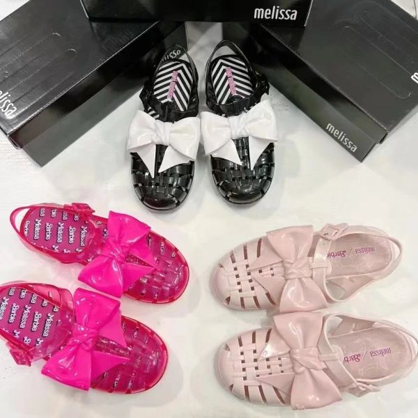 Sandalias Nuevas Mini Melissa Fashion Mujeres Sandalias de verano Damas PVC Talillo plano suave Roma Jelly Zapatos Femal Top de calidad SM088