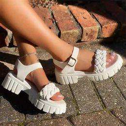 Sandalen Nieuw Model 2023 Zomer Grote Damesschoenen 36-43 Trend Dikke Bodem Knop Casual Strand H2403281M7W