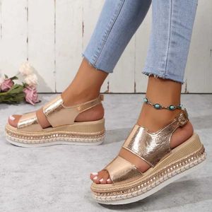 Sandalias Nueva plataforma Zapatos para mujer 2023 Verano Nuevo Peep Toe Zapatos de cuña para mujer Cannabis al aire libre Zapatos casuales ligeros para mujer Zapatos J240224