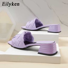 Sandalen Nieuwe Purple White Weave Square Toe Lage Heels Slippers voor vrouwen Designer Ladies Sandels Zomer Zapatillas de Mujer 230320