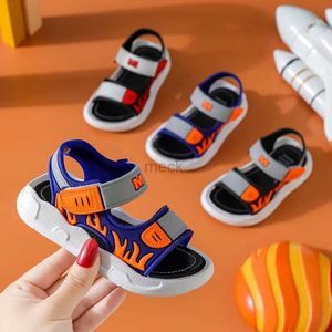 Sandalen Nieuwe Summer Child Shoes Boy Girl Sandalen Flat Bottom Outdoor Comfortabele zachte bodemschoenen Ademend strand Casual Kids Sandals 240419