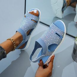 Sandalen Nieuwe Zomer Damessandalen Modieuze Elastische Vliegende Weven Strass Casual Dames Platte Schoenen 231129