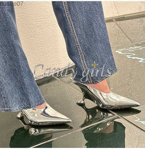 Sandales nouvellement conçues de luxe de luxe en argent noir roquette en cuir métallique mule rétro injection de style moulé chaussurel2403