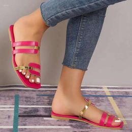 Sandales en vente chaussures femelles S pantoufles d'été extérieure marche femme carrée toe chaussure dames plates plates zapatos ladie zapato 483 v lippers ummer quartier 598 e hoe lipper