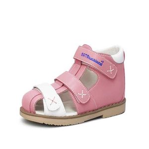 Sandalen Ortoluckland Toddler Girls Sandalen Childrens Orthodontische schoenen Baby gesloten tenen roze blote voeten Zomer bloemenschoenen D240527