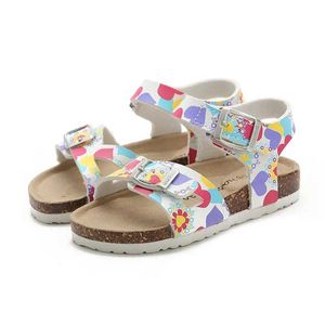 Sandales parents et enfants sandales d'été filles mode colorée bouton simple sandales bébé mignon chaussures de dessin animé garçons chaussures de plage fraîche d240515
