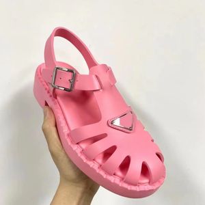 Sandales en cuir verni à talons pour femmes, chaussures de mariage à bout pointu de styliste Unique, chaussures Sexy avec lettres, talon 35-41