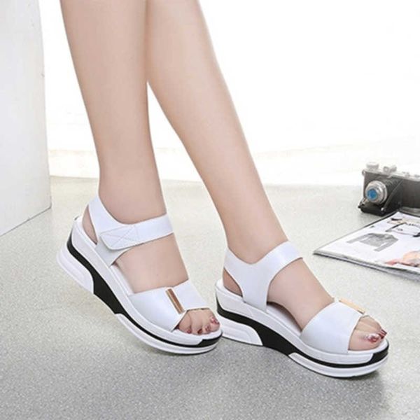 Sandalias de cuero Pu para mujer, zapatos de plataforma para mujer, zapatillas blancas, sandalias, zapatos de verano 2022, calzado de tacón alto a la moda con punta abierta Z0224