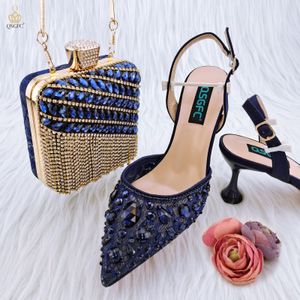 Sandales QSGFC Design italien dames africaines chaussures de fête et sac mode nigériane dentelle Mini sacs talon moyen pointu 230630