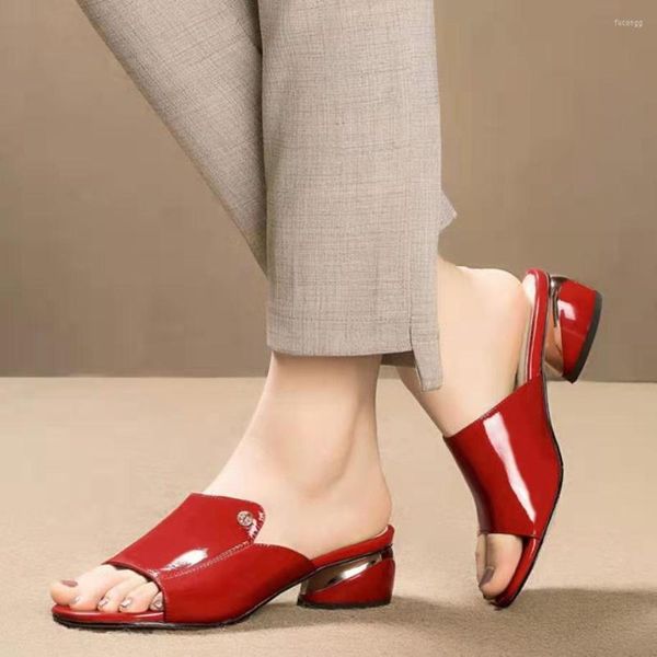 Sandales Red Sexy Pu en cuir souple Soft Feme Flipflop Slippers Summer Fashion Talons glisse Chaussures pour les filles Femme confortable
