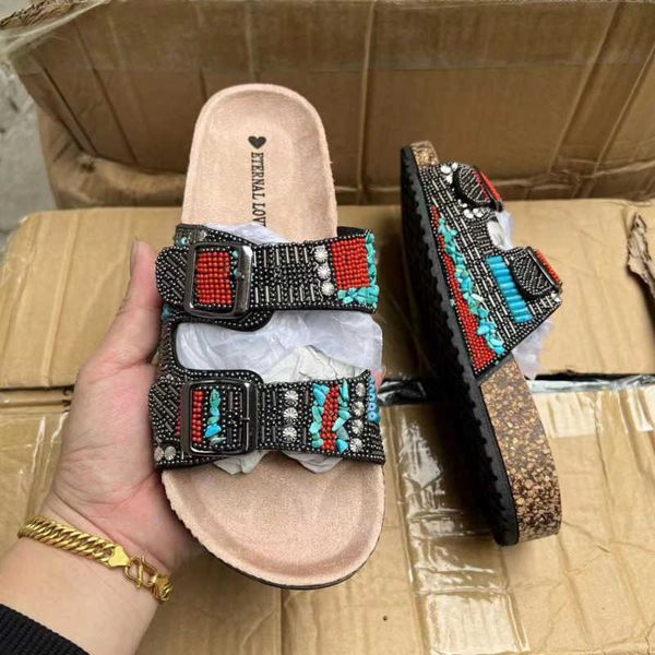 Sandalias Estilo étnico retro Hebilla dorada Punto Taladro Decorativo Hueco Punta abierta Zapatillas para mujer Chanclas Zapatos planos Chaussure Femme 230417