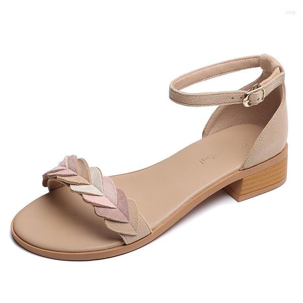 Sandales romaines femmes avec une seule sangle 2023 petites chaussures d'été françaises fraîches épaisses à talons moyens polyvalentes