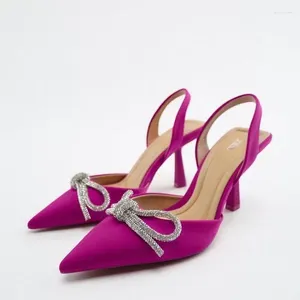 Sandales Rose Rouge 2024 Printemps Produit Chaussures Pour Femmes Bleu Diamant Papillon Dew Talon Mince