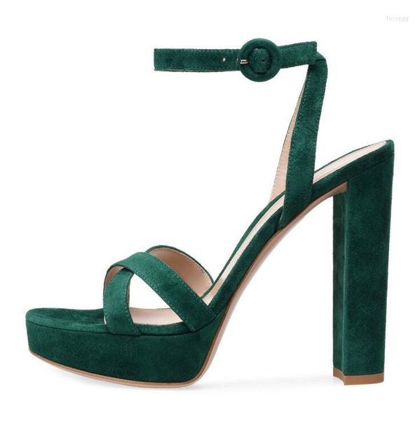 Sandalias sandalia feminina gree gree stap stap stap stap toe toe recorte gladiador Mujeres tacones gruesos zapatos de verano