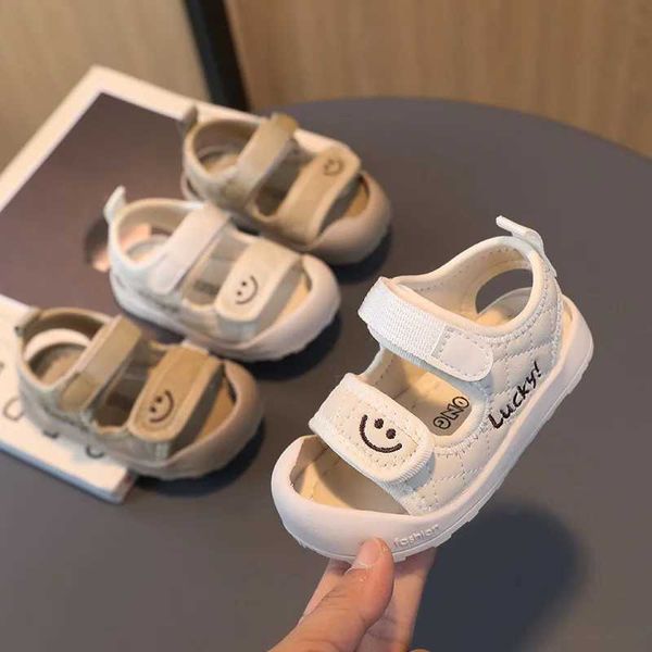 Sandales sandalias bébé sandales 2023 Été Nouveau chaussure de sport de sandale décontractée chaussure de bébé chaussure de marche confortable