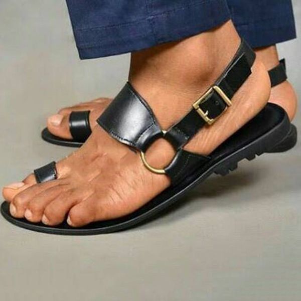 Sandalias Sandalias Hombres Vintage Toe Ring PU Cuero Masculino Pisos Zapatos Cómodos Viajes Playa Zapatillas Verano Romano Tamaño grande 38-48 230829