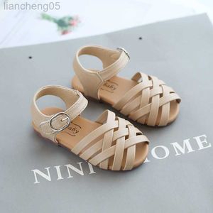 Sandalen Sandalen Zomer 2022 Girls Strandschoenen Klassiek Zwart Wit Pink Romeinse Sandalen Cuts Kids Baby Girl Shoes W0327