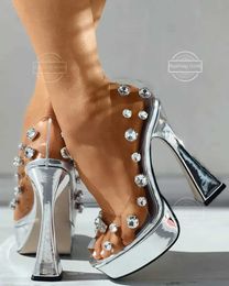 Sandales sandales femme transparent perspex diamant pyramide talons hauts transparents rivet diamant hauts plate-forme hauts talons pompe de mariage j0416