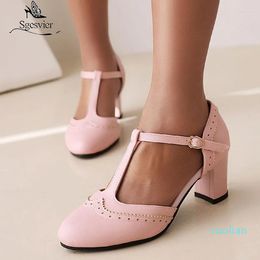 Sandales Sgesvier 2023 Brogue Design rétro Vintage dames chaussures d'été t-strap épais talon haut Mary Janes femmes talons