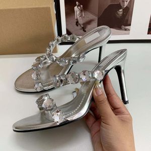 Sandales chaussures pour femmes, série métal d'été, rayures argentées, talons hauts, bout rond, dos ouvert, diamant creux, 2024