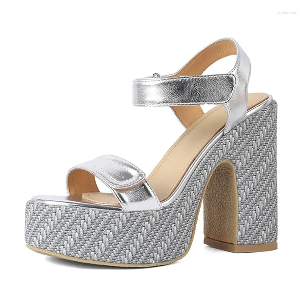 Sandalias Zapatos Mujer 2024 Moda de verano Plata Oro Cuero genuino Impermeable Punta redonda Tacones gruesos Hebilla Banda estrecha