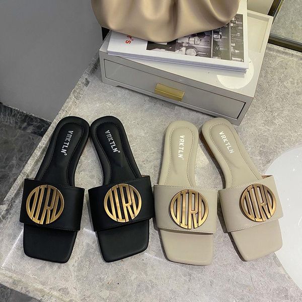 Sandales pantoufles femmes coréen métal bouton luxe concepteur plate-forme chaussures tongs décontracté extérieur maison pantoufle