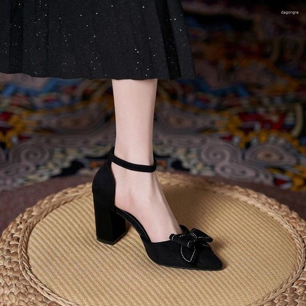 Sandales Petite Taille 31-43 Chaussures Noires Femmes Été Talon Haut Chunky Creux Bow Femmes